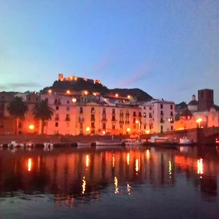 Casa Brujana Bed & Breakfast Bosa